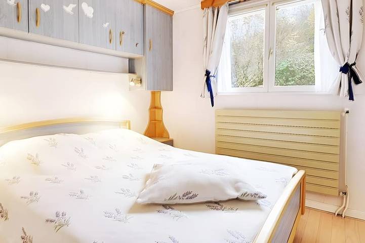 Gîte pour 5 personnes, avec jardin ainsi que sauna et balcon à Gerbamont - 2