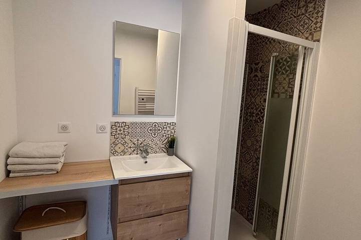 Apartamento entero, L'Authentique Aparthotel: Charming Accommodations in Brive in Brive-la-Gaillarde, Brive-la-Gaillarde region