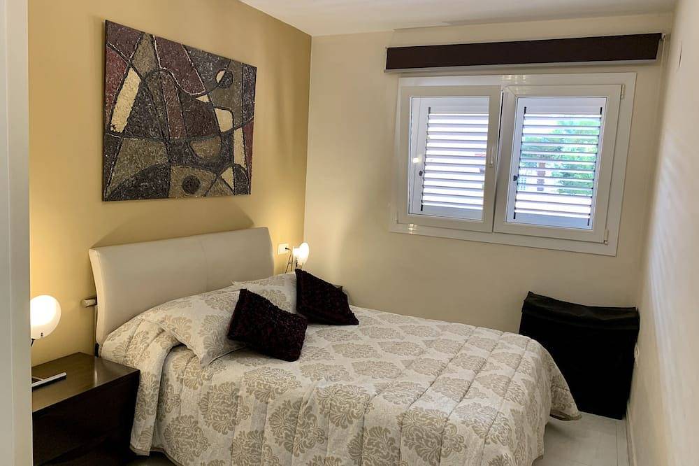 Apartamento entero, Apartamento Nuevo con Gran Terraza con Wifi en Canet in Canet de Berenguer, Costa de Valencia