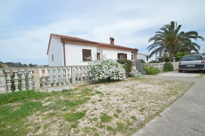 Ferienwohnung für 3 Personen, mit Balkon/Terrasse in Mali Lošinj - 2
