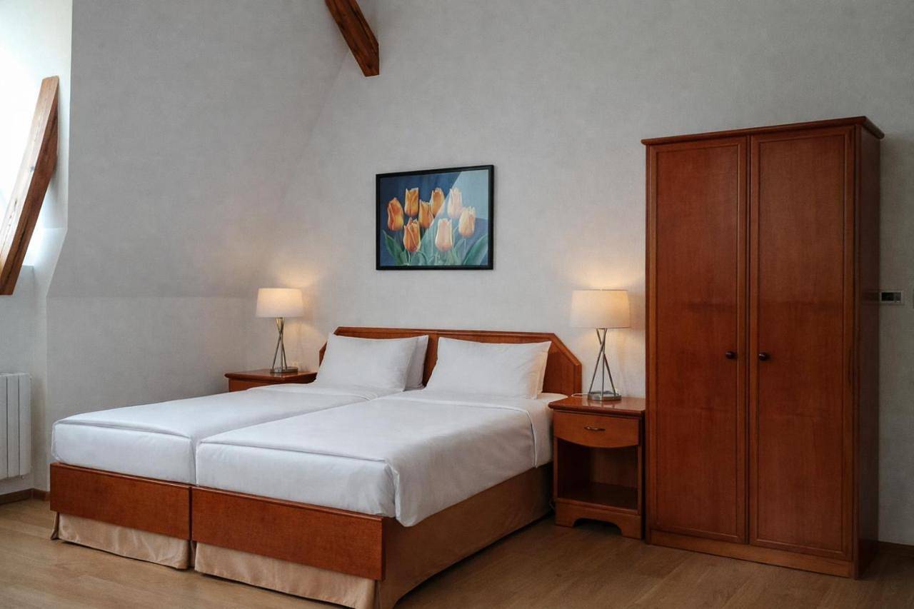 Double Room with Shared Bathroom in Prague, Bohême centrale