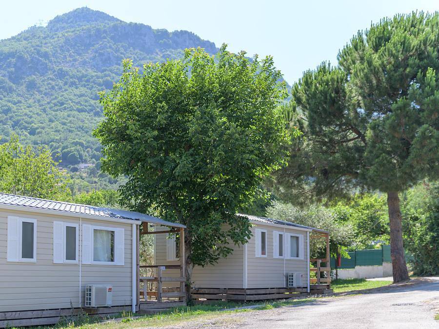 Camping Le Mas Fleuri - Mobilheim 2 personen - Mobilheim Bevera 20m² - 1 Schlafzimmer in Sospel, Mittelmeerküste (Frankreich)