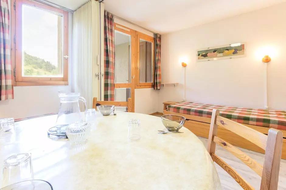 Estudio entero, Estudio orientado al sur con pequeña terraza in La Plagne, Bellentre