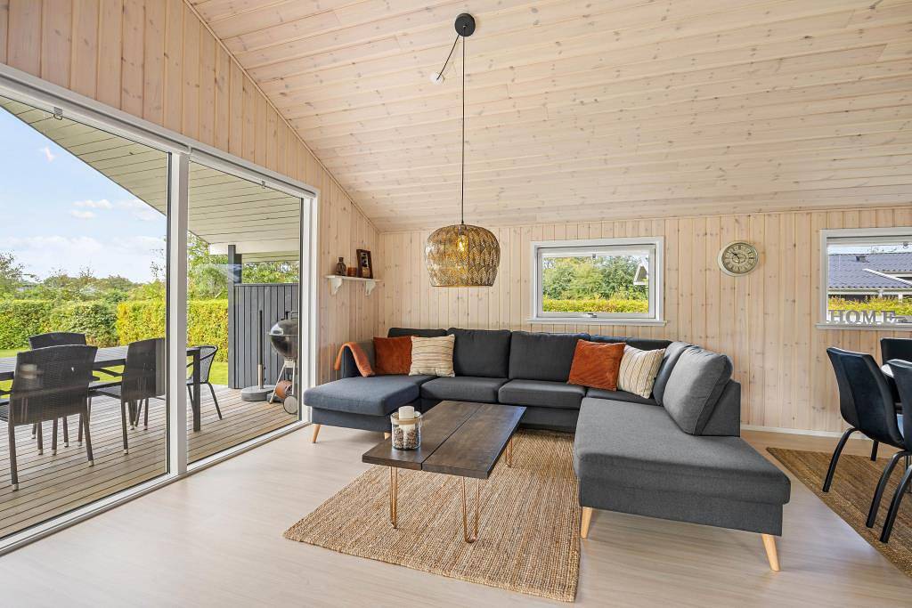 Einladendes Ferienhaus für 6 Personen nahe am Ortskern in Bork Havn, Ringkøbing Fjord