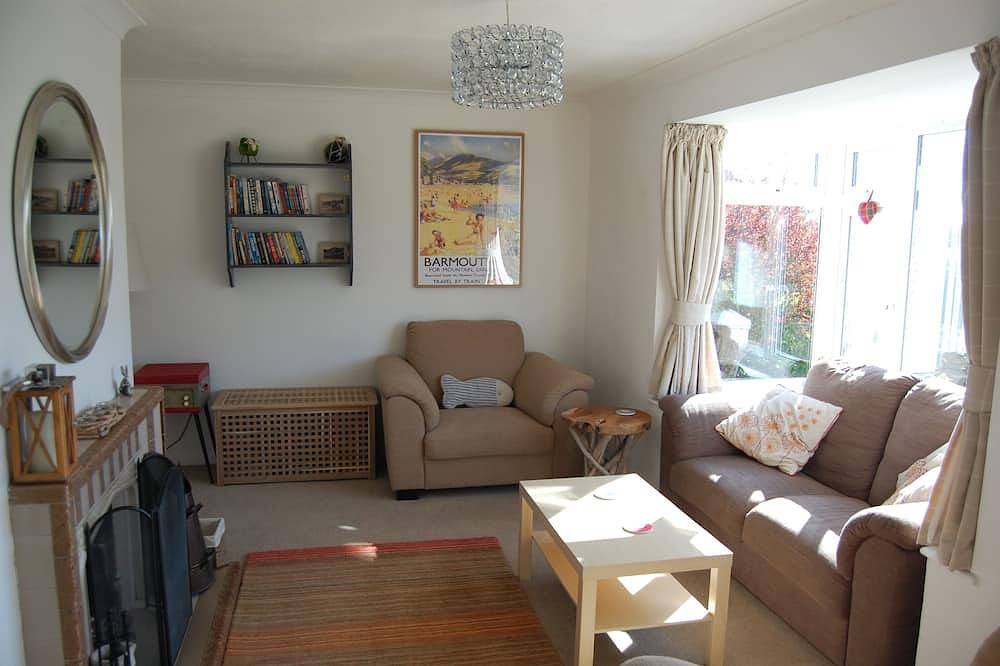 Schönes Ferienhaus in Snowdonia, privater Whirlpool, an Bergen und preisgekröntem Strand in Fairbourne, Snowdonia