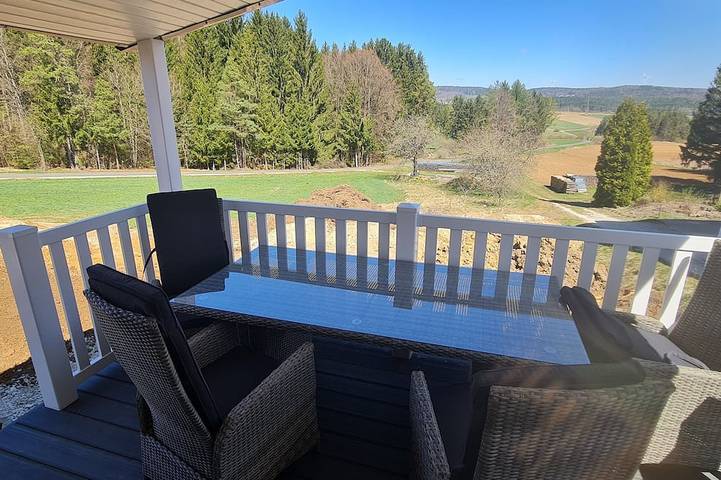 Ferienhaus für 4 Personen, mit Balkon und Garten in Birgland