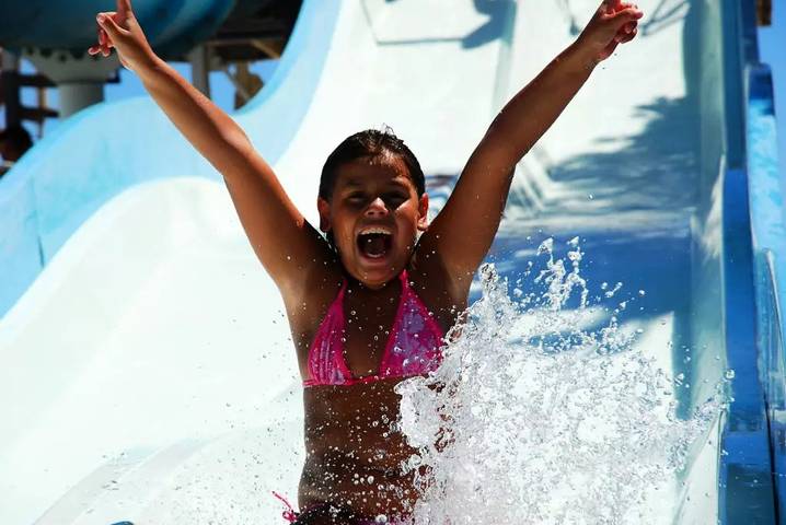 Camping pour 4 personnes, avec piscine et terrasse, animaux acceptés à Vendres - 4