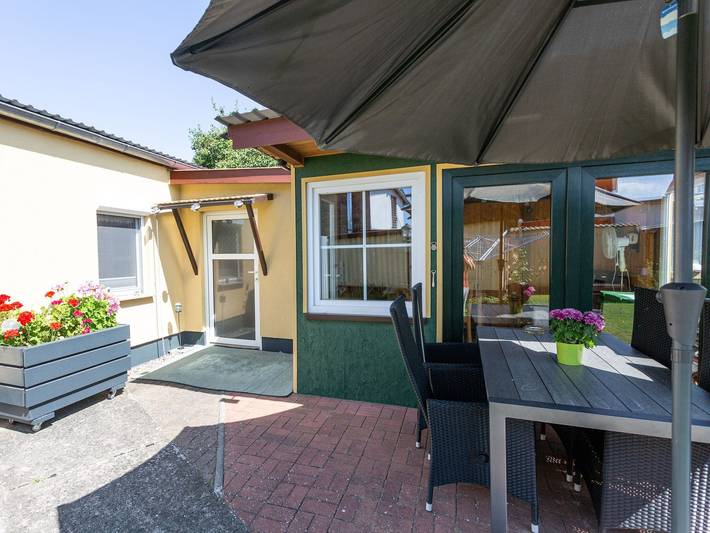 Ferienhaus für 4 Personen, mit Terrasse und Garten in Kröslin - 3