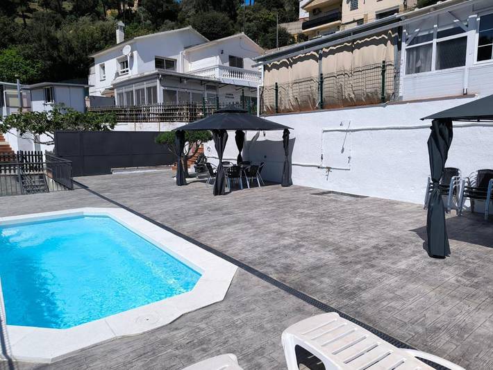 Casa rural para 16 personas, con Balcón y Terraza además de Piscina y Vistas en Premiá de Dalt - 4