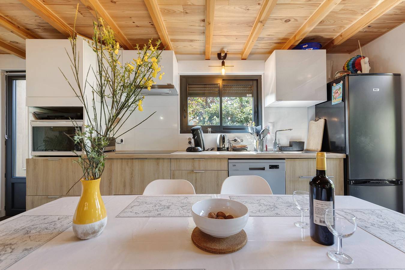 Chalet « Front de Mer » avec terrasse privée, jardin privé et Wi-Fi in Le Verdon-sur-Mer, Parc naturel régional du Médoc