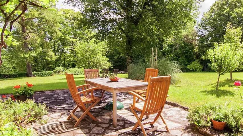 Location de vacances pour 5 personnes, avec jardin à Saint-Cybranet - 3