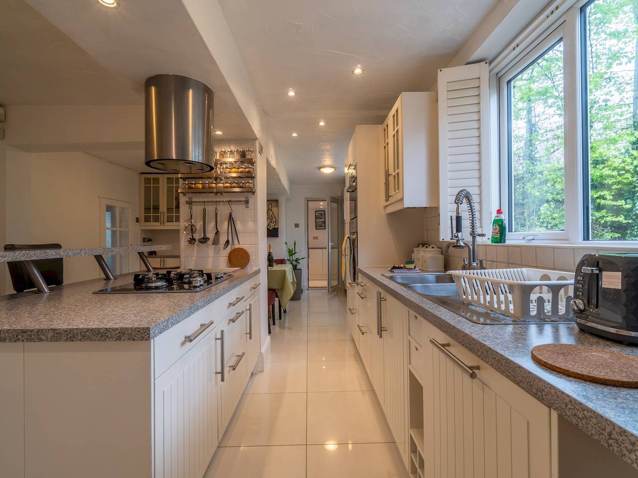 Pass the Keys | Amazing Guest Cottage in Nottingham with Parking! in Nuthall, Nottinghamshire