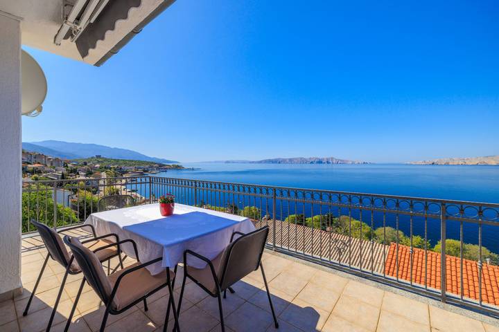 Apartament wakacyjny dla 4 osób, z Taras w Senj
