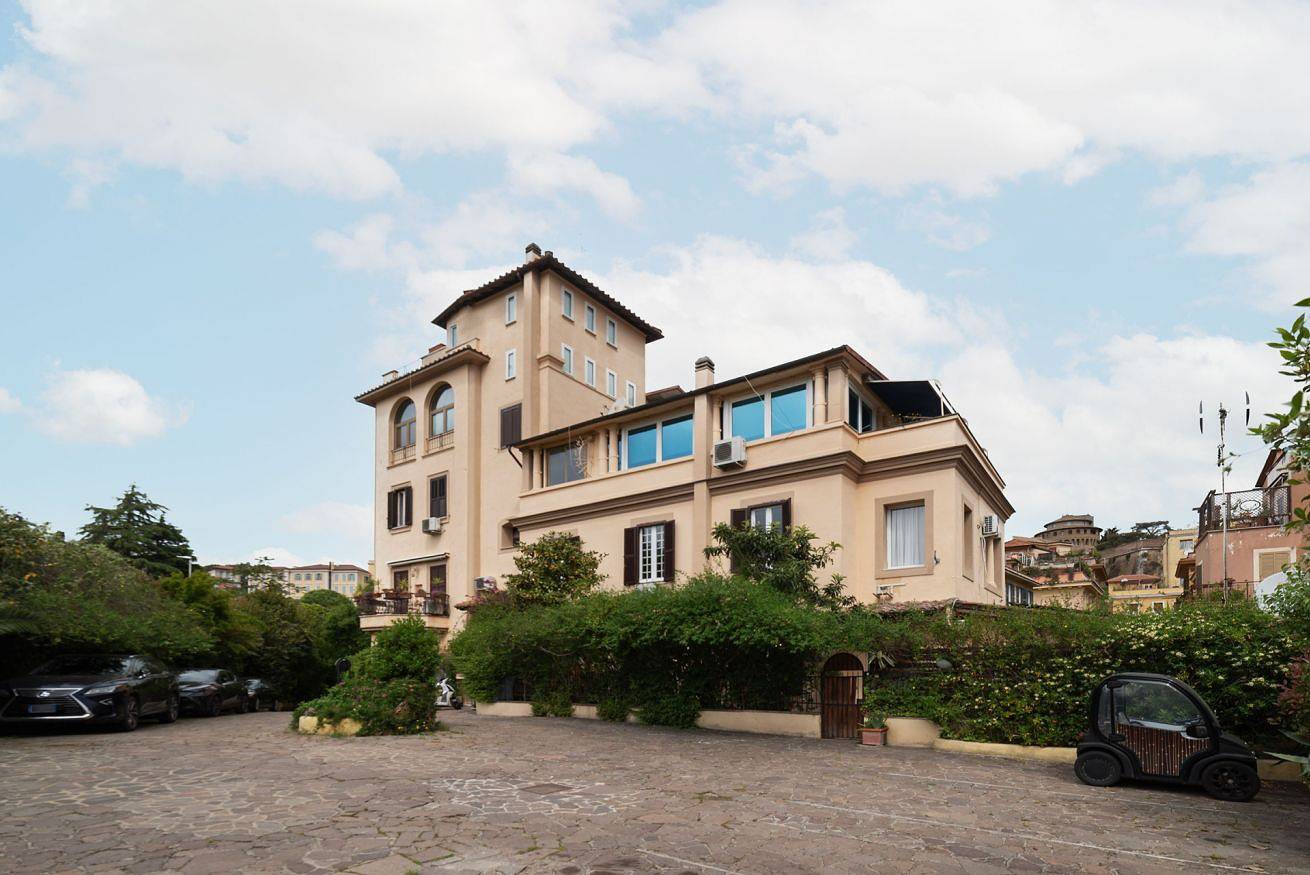 Entire apartment, Guesthost - Comfy Apartment near Vatican City! in Vatican, Rome Province