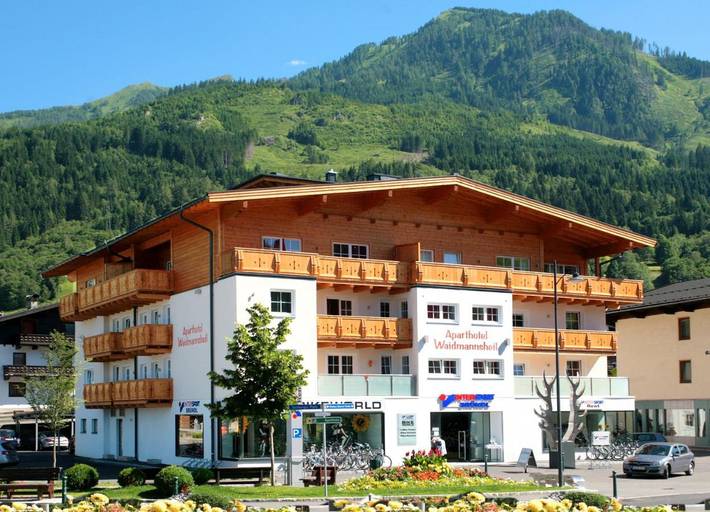 Appart’hôtel pour 3 personnes, avec vue ainsi que terrasse et sauna, animaux acceptés