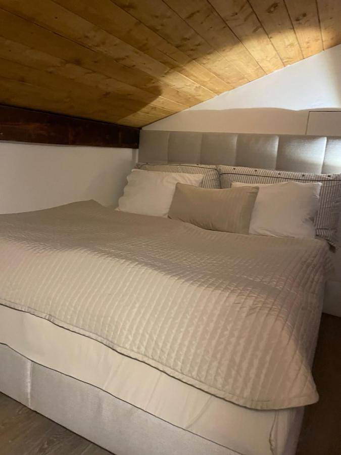 Three-Bedroom House in Caslano, Luganersee