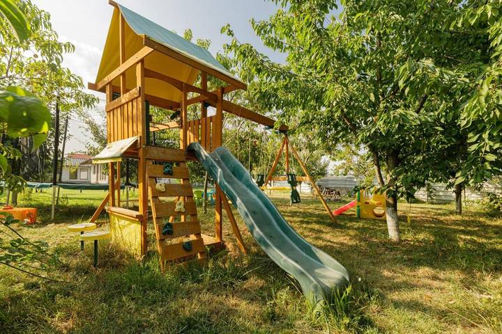 Location de vacances pour 4 personnes, avec jardin et vue dans Giurgiu - 3