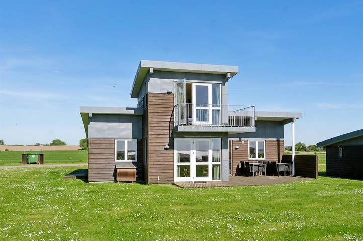 Ferienhaus für 8 Personen, mit Terrasse und Sauna sowie Whirlpool in Fåborg