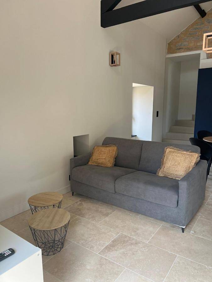 Location de vacances pour 4 personnes, avec vue ainsi que piscine et jardin à Saint-Rome-de-Cernon - 4