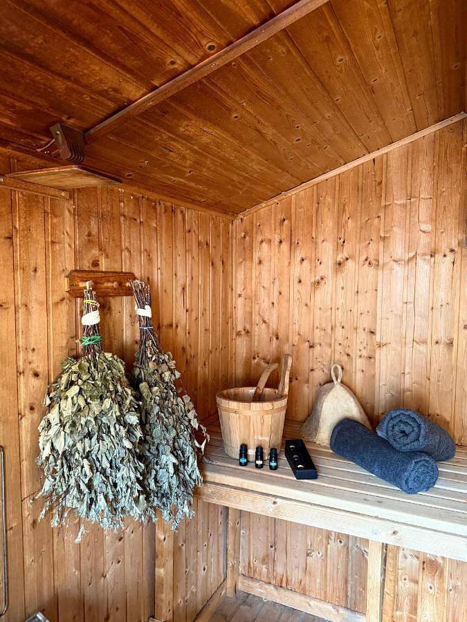 Ferienwohnung für 12 Personen, mit Balkon und Terrasse sowie Garten und Sauna in Laatzen - 3