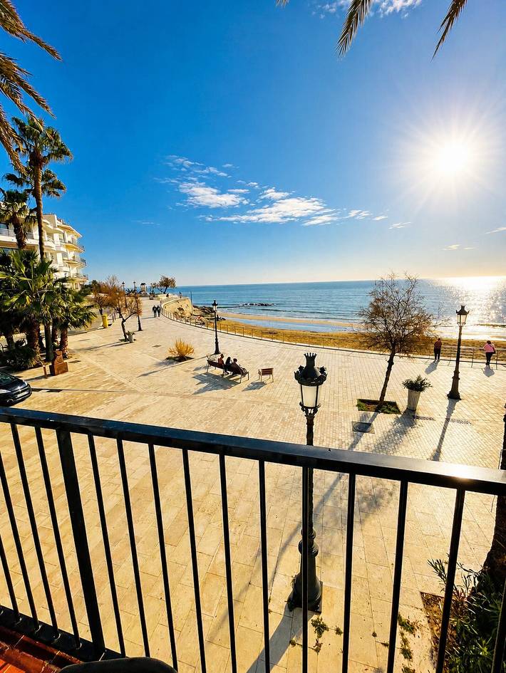 Apartamento entero, Apartamento de vacaciones para 6 personas con balcón in Platja Fonda (Sitges), Sitges