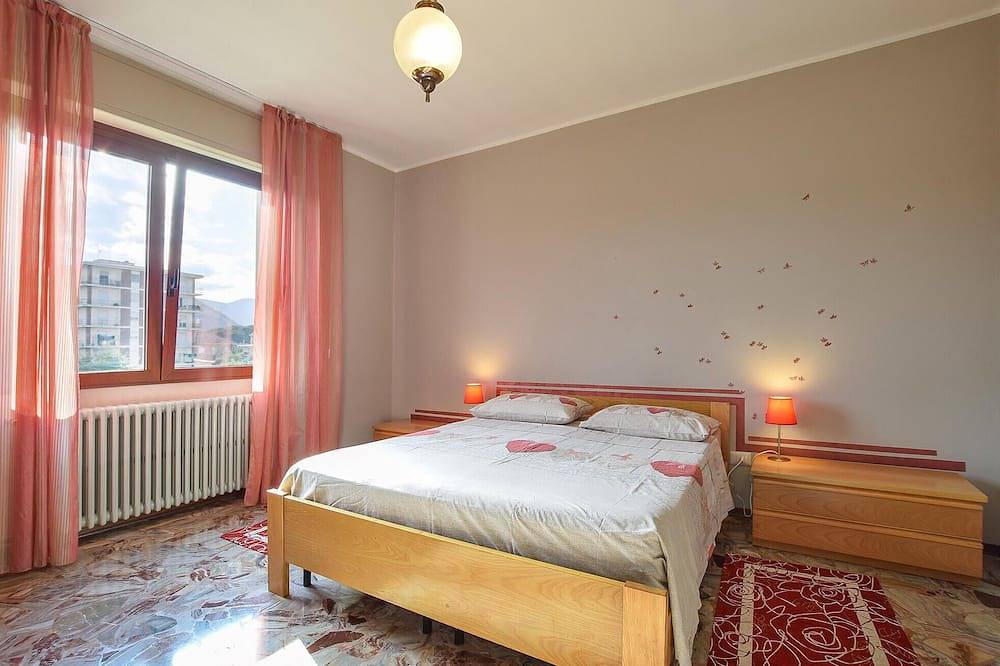 Superbe maison de 3 chambres à Gozzano. in Gozzano, Province de Novare