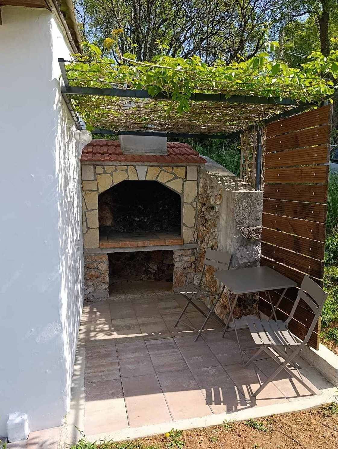 Ganze Wohnung, 2-Zimmer-Ferienwohnung mit Terrasse und Meerblick Povile, Novi Vinodolski A-16127-a in Povile, Primorje-Gorski Kotar