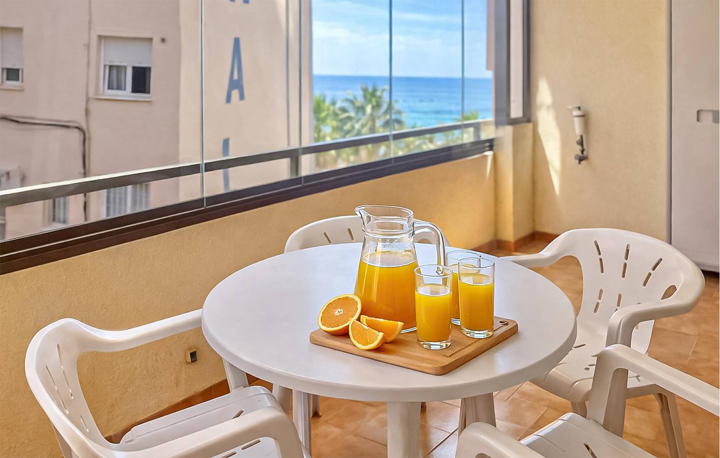 Appartement de vacances entier, Appartement avec vue sur la mer, terrasse, Wi-Fi et parking à 100 m de la plage Playa del Arenal-Bol in Vieille ville de Calpe, Calpe
