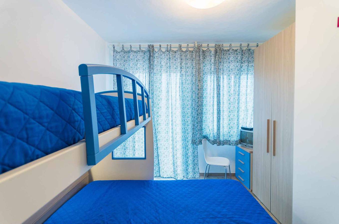 Entire vacation apartment, Holiday apartment with balcony and air conditioning  in Bibione, Venice Province