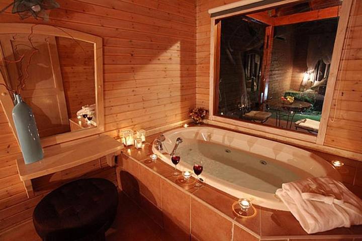 Appartement de vacances pour 7 personnes, avec jardin et piscine ainsi que vue sur le lac et vue, animaux acceptés