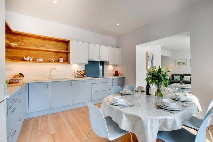 Cottage for 6 people in Porthcurno