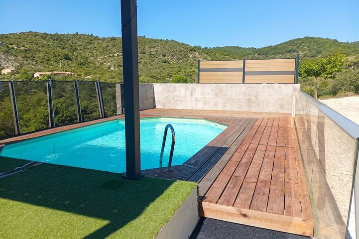 Location de vacances pour 6 personnes, avec Balcon et Jardin à Gras