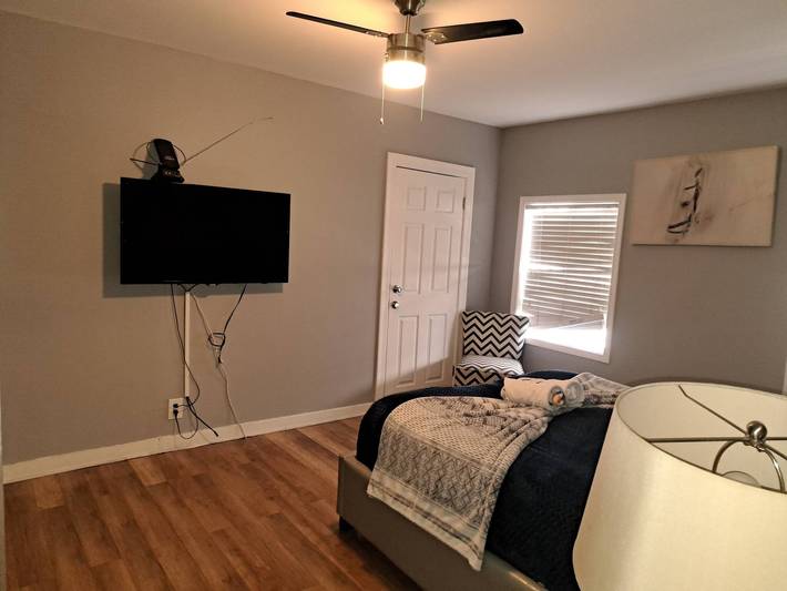 Ganze Wohnung, Tolle Wohnung mit 3 Schlafzimmern und 3 Schlafzimmern im Zentrum von Beverly Hills in Los Angeles, Los Angeles County