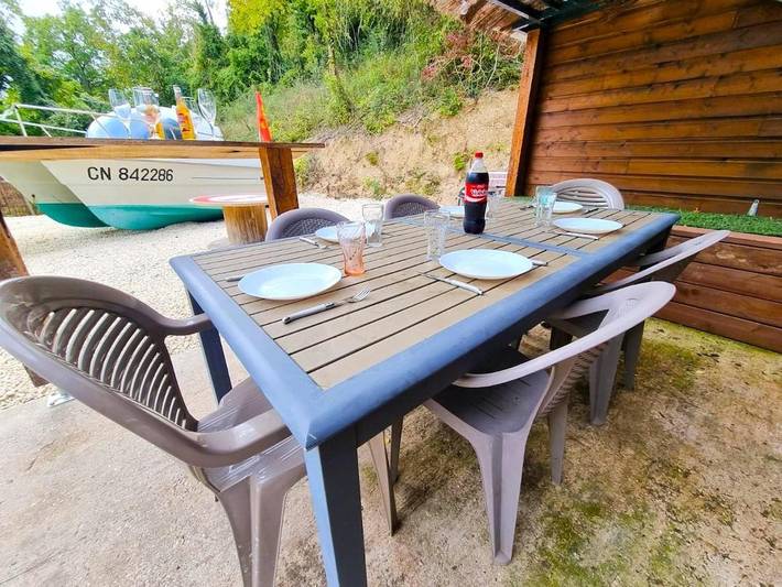 Gîte pour 4 personnes, avec vue ainsi que vue sur le lac et jardin à Tosny - 3