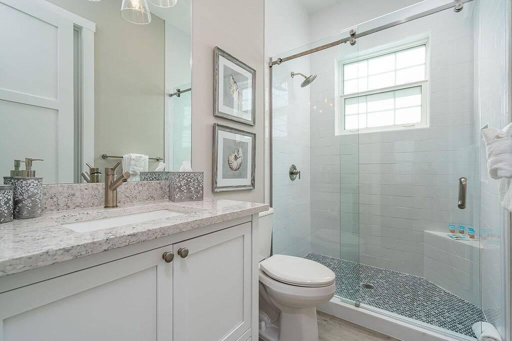 661 Beach-to-Bay 5Br: Pool, Spa, Gulf Views, Elevator in Fort Myers Beach, Estero Island