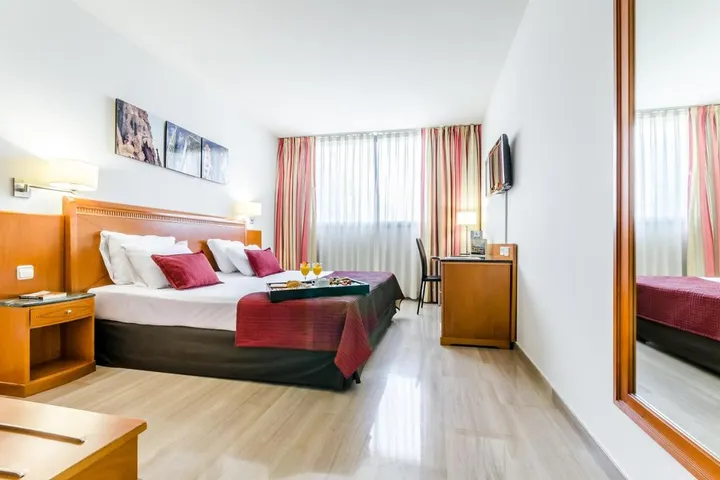 Hotel para 10 personas, con jardín - 1