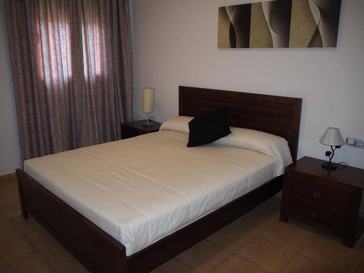 Apartamento entero, Two-Bedroom Apartment (3 Adults + 1 Child) in Los Geraneos, Cordillera Penibética