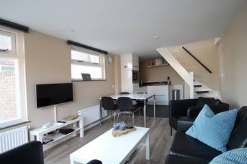 Vacation Rental for 4 Guests in Noordwijk aan Zee, Noordwijk, Picture 2