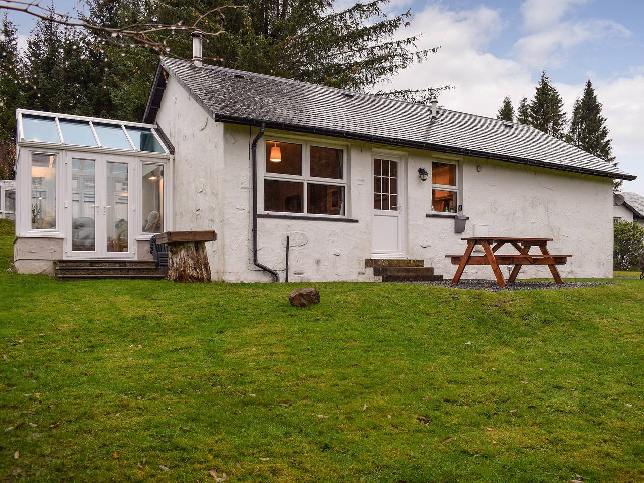 Pine Cottage in Stirling region