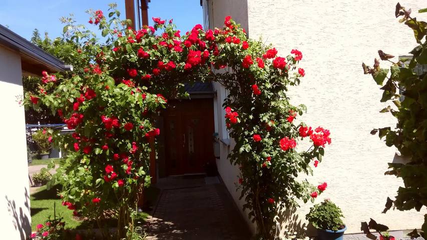 Ferienwohnung für 5 Personen, mit Garten und Balkon