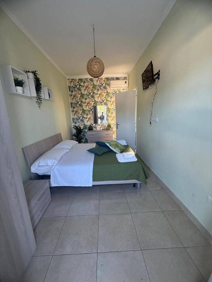 Albergo a gestione familiare per 3 persone, con panorama e piscina nonché giardino - 1