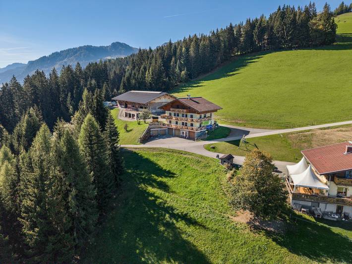 Ganze Wohnung, Ferienwohnung 'Almrausch' mit gemeinsamer Terrasse, Balkon und WLAN in Wagrain, Ski Amadé