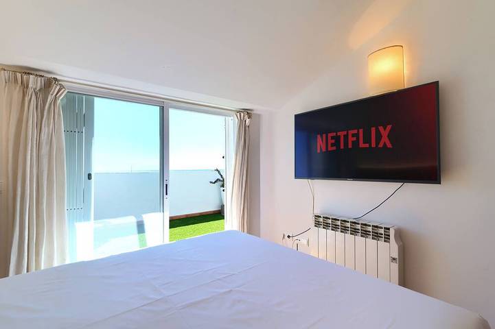 Beachfront house with private pool in Playa de Almardá, Sagunto