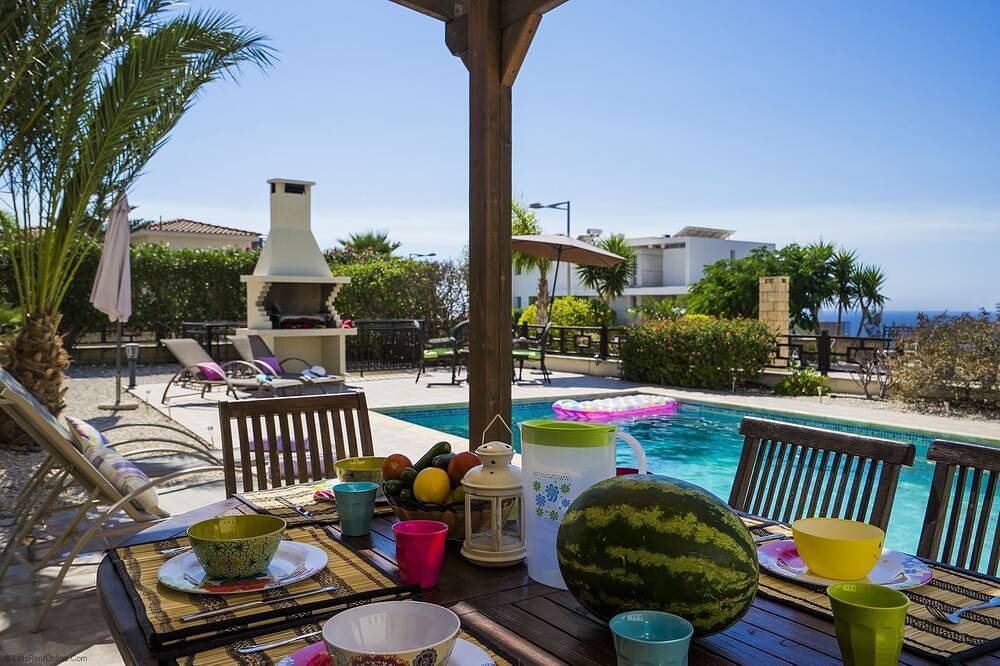 Casa vacanza a Peyia a partire da 237€ a notte