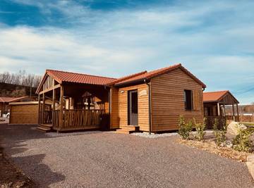 Maison de campagne pour 7 personnes, avec terrasse ainsi que jardin et jacuzzi, animaux acceptés à Corcieux