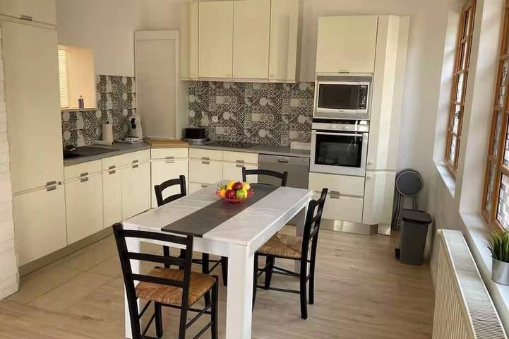 House in the heart of a village in Sainte-Foy-la-Grande, Libourne und Umgebung