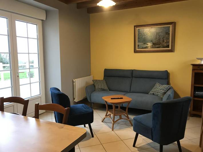 Gîte pour 6 personnes, avec jardin à Tamerville - 4