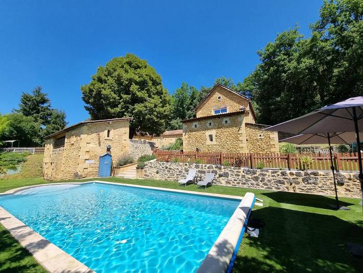 Chambre d’hôte pour 2 personnes, avec Terrasse ainsi que Jardin et Piscine