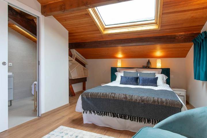 Chambre d’hôte pour 2 personnes, avec vue et jardin sur le Lac d'Annecy - 3