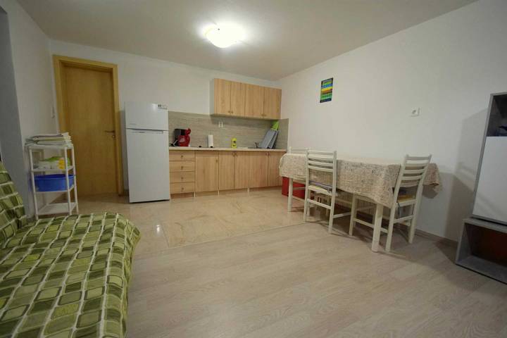 Ferienwohnung für 2 Personen, mit Terrasse in Njivice - 4